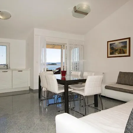 Apartment Awesome In With House Sea View