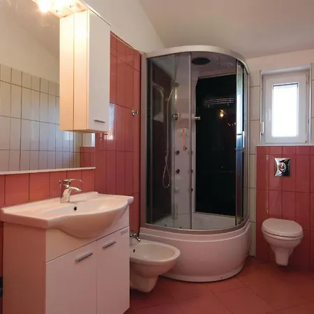 Gorgeous In Apartment Bibinje