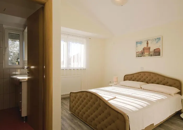 Cozy In Apartment Bibinje